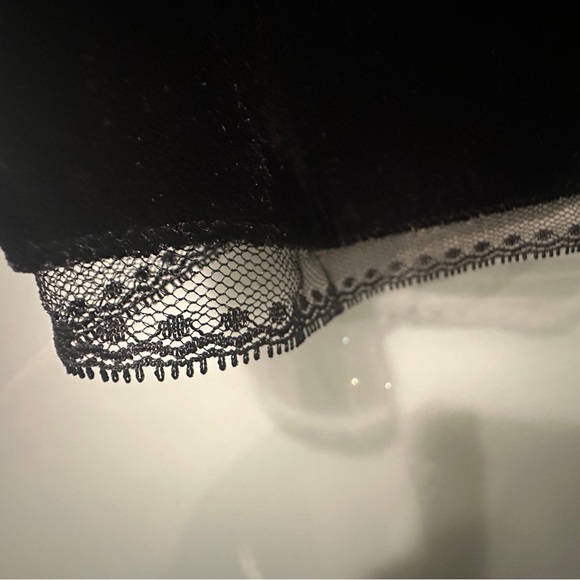 All Saints Black Velvet and Lace Trimmed Camisole U.S. 4/ UK 8 - Picture 8 of 10